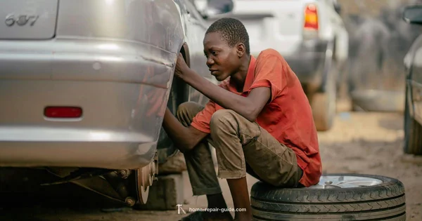 Bar Tools in Auto Repair - Home Repair Guide